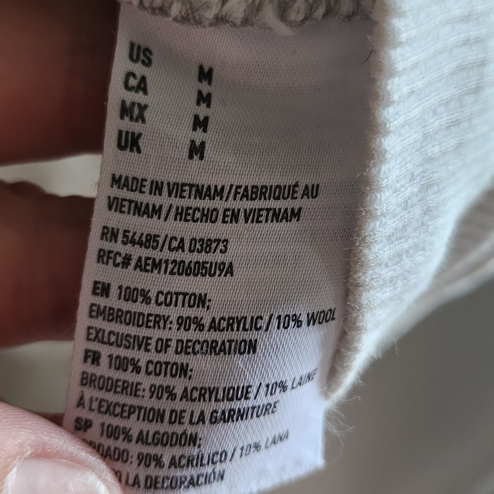 5/$15 Bundle Deal American Eagle Outfitters Cream Knit Sweater - Picture 5 of 7